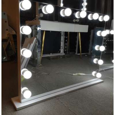 DoCareLife Flameless Beautiful Girl Dimming Vanity Hollywood Makeup Mirror with LED Lights Bulb